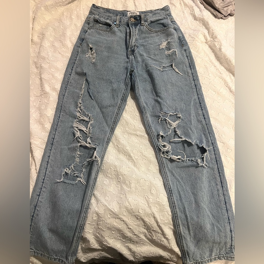 Boutique mom jeans size 24